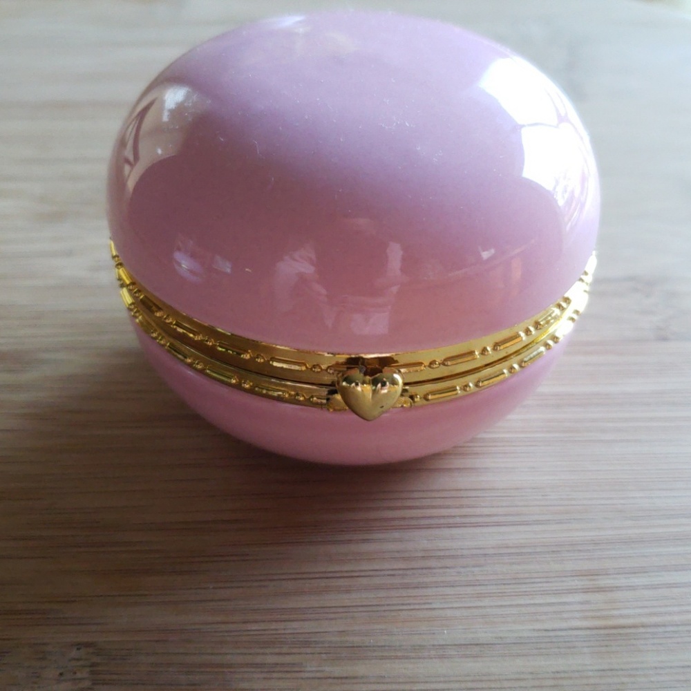 Macaron trinket box